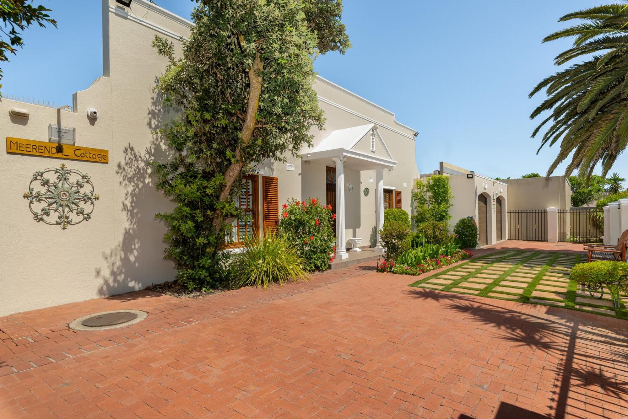 Meerendal Cottage-Affordable Luxury-Private Garden With Pool & Hot Tub Κέιπ Τάουν Εξωτερικό φωτογραφία